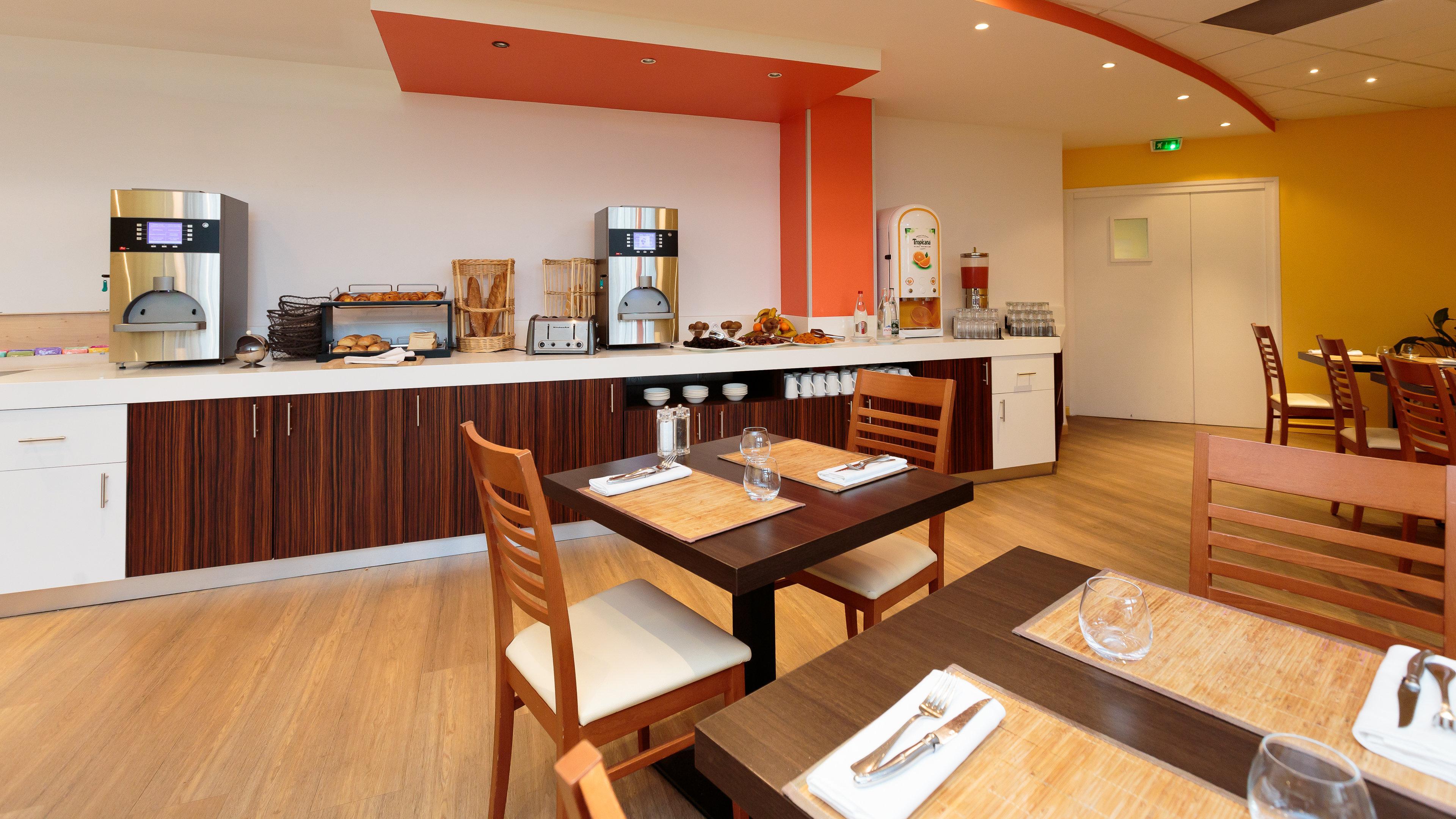 Holiday Inn Clermont Ferrand Centre By Ihg Clermont-Ferrand Exterior foto