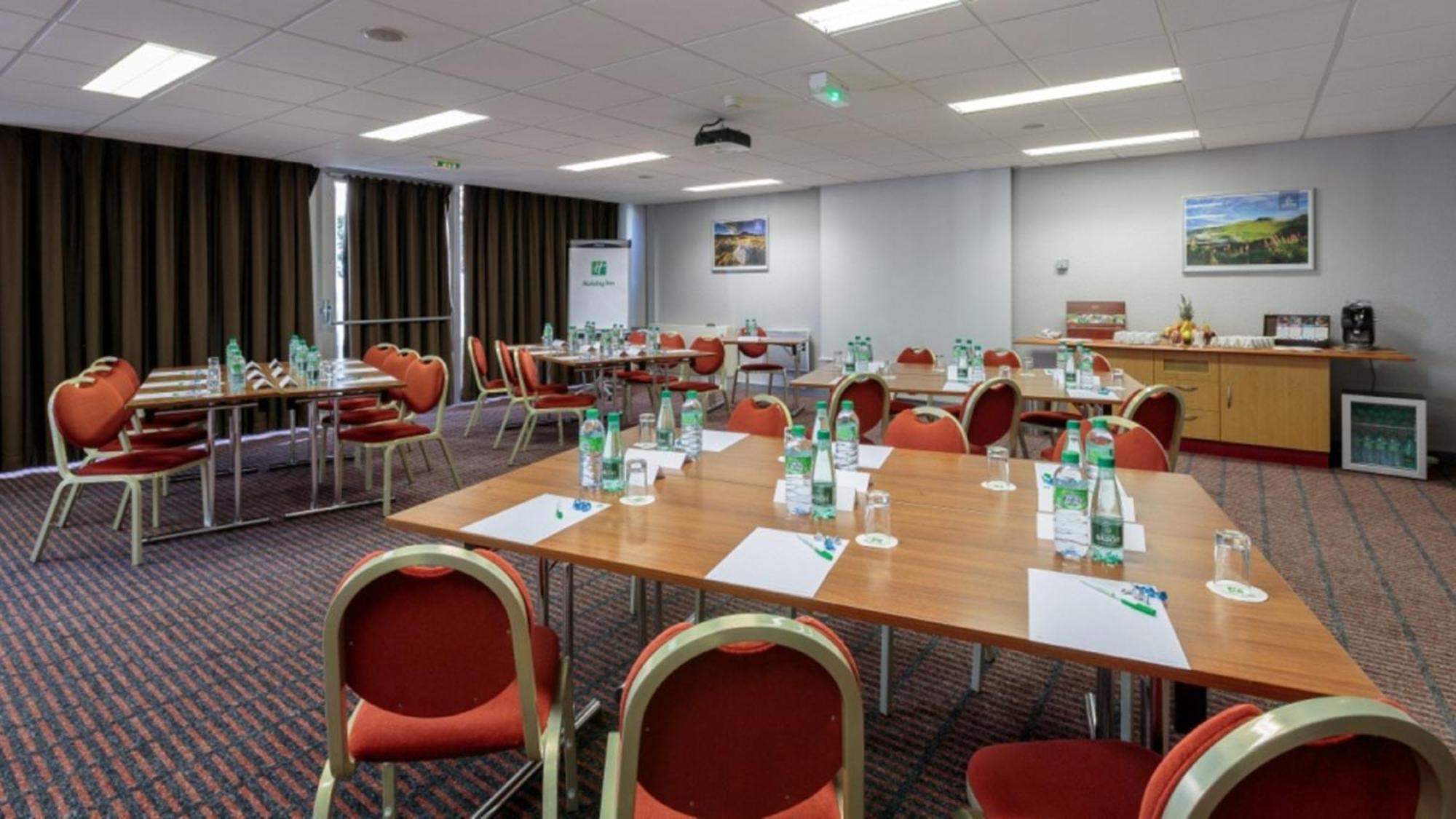 Holiday Inn Clermont Ferrand Centre By Ihg Clermont-Ferrand Exterior foto