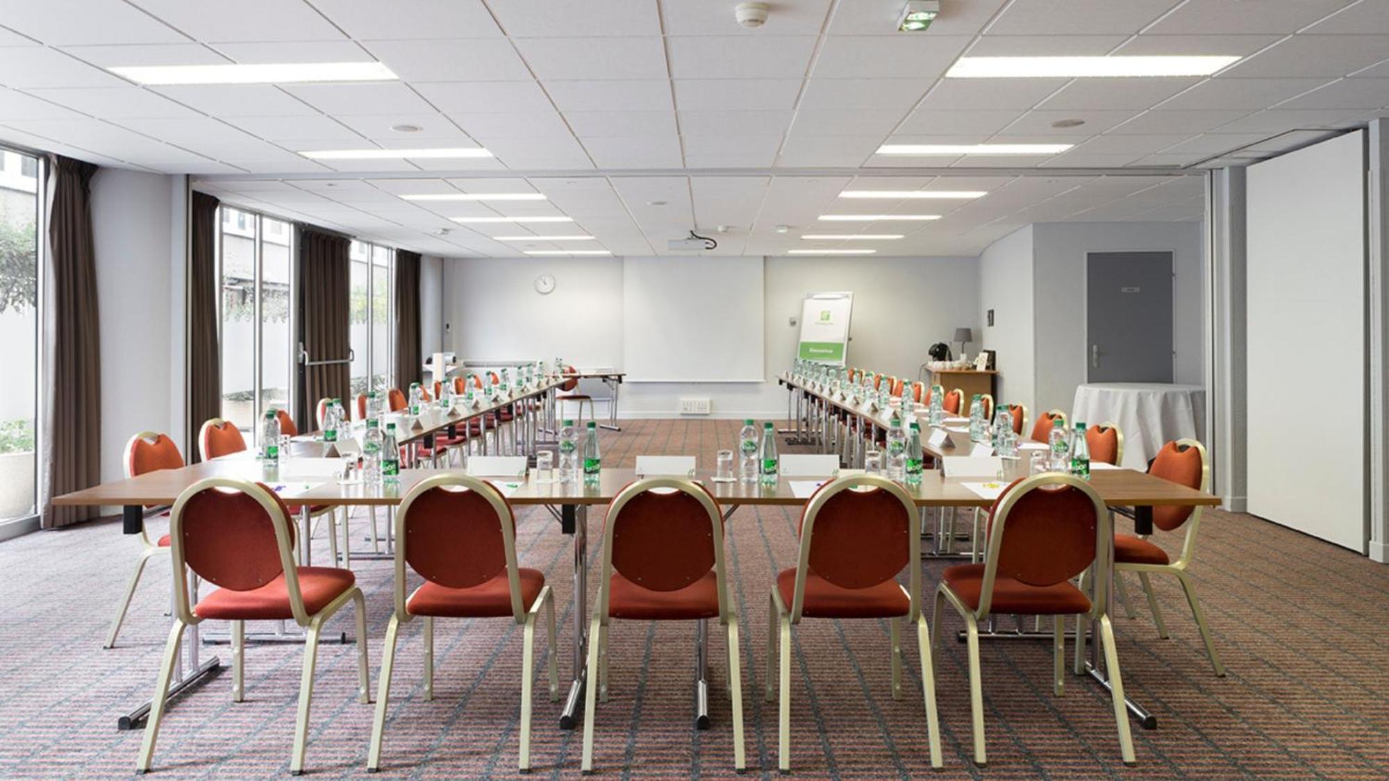 Holiday Inn Clermont Ferrand Centre By Ihg Clermont-Ferrand Exterior foto